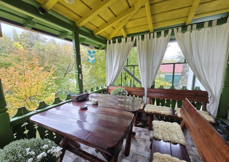 Casa spa?ioasa cu livada ?i vedere spre padure Fil - 10