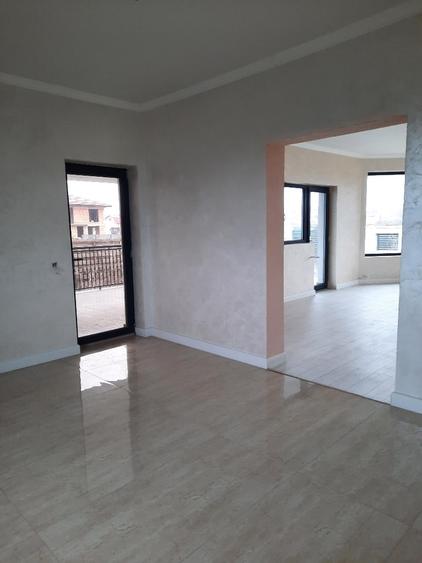 FARA COMISIOANE casa P+M cu 5 camere mari 4 bai 3 dresinguri finisata LA CHEIE - 32