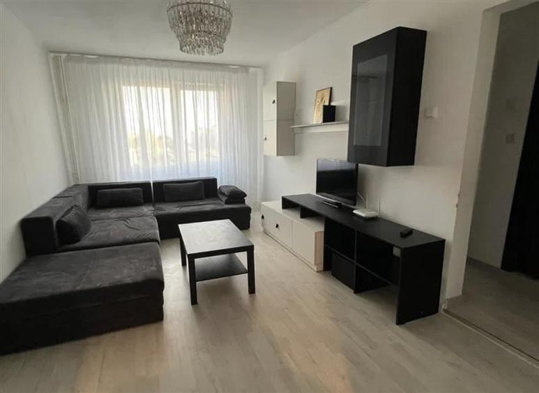 Vanzare Apartament 3 Camere Semidecomandat Piata Sudului-Frumusani - 2