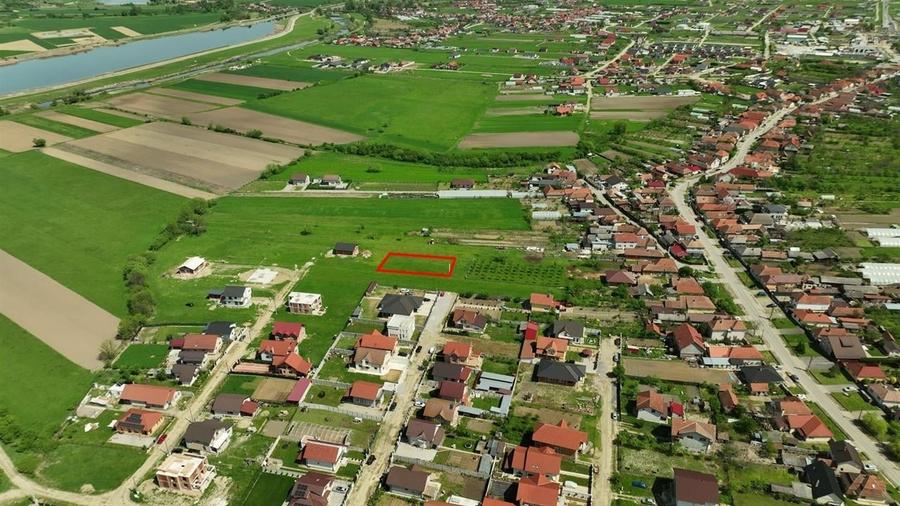 RECO , teren intravilan, la super pret, pe strada 252, situat central in Osorhei - 2