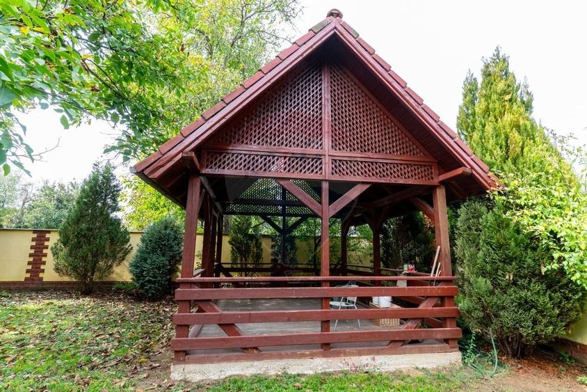 Vila /Pensiune 6 camere in Cristur, jud Hunedoara - 51