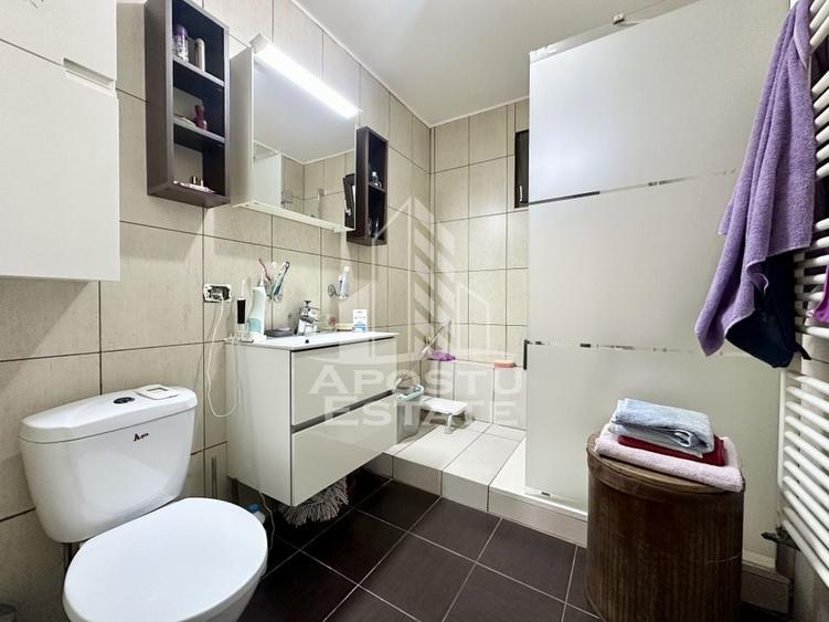 Casa individuala cu 7 camere in Mosnita Veche - 16