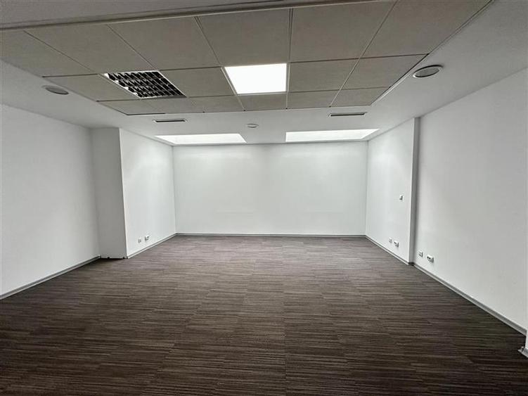 Inchiriere Birouri - Astoria Center - de la 260 mp - 40