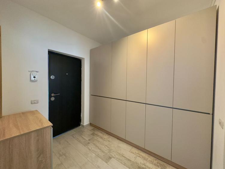 Garsoniera de vanzare la intrare in Sanpetru si /sau pe str Universului - 13