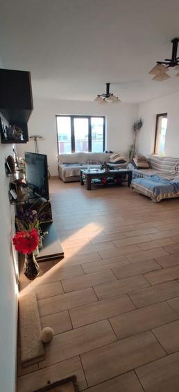 Casa de vanzare in Tg-Jiu, Cartier Dragoeni, Jud. Gorj - 3