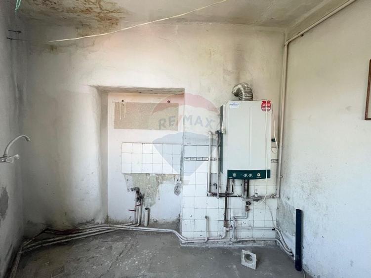 Casa cu 3 camere de vanzare in zona centrala comison 0% - 10