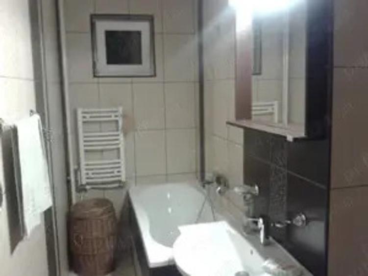 Inchiriez Apartament cu 3 cam in Nufarul - 4