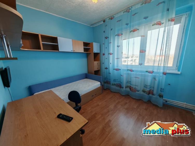De vanzare apartament cu 3 camere decomandat Mazepa - 4
