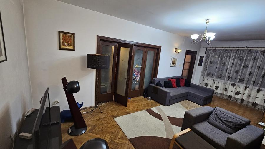 Casă ULTRACENTRALĂ + garaj – ideală firmă sau locuință - 8