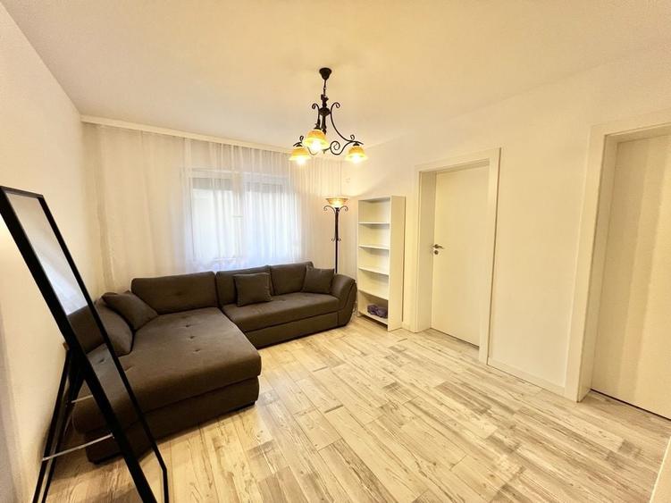 Apartament cu 2 camere semidecomandat în Podgoria