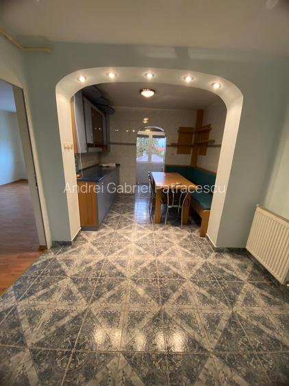 2 decomandate ETAJUL 2, centrala, termopan, izolat,  22 DECEMBRIE 2 decomandate ETAJUL 2, centrala, termopan, izolat,  22 DECEMBRIE