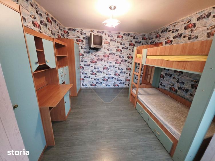 Apartament cu 4 camere în Calea Romanului