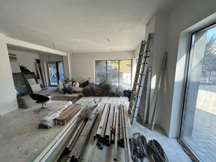 Spatiu comercial semifinisat 62 mp utili plus 20mp terasa Borhanci - 6