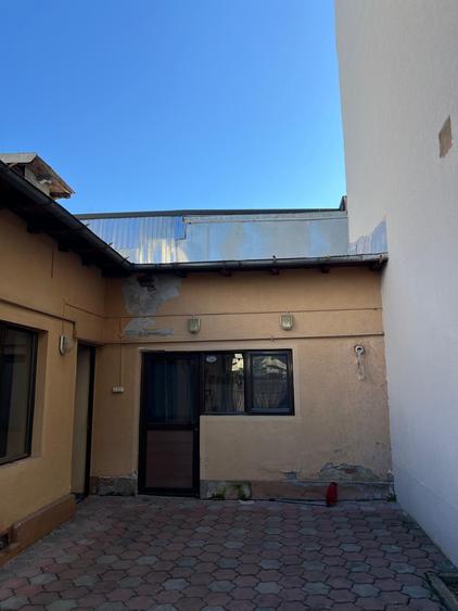 De vanzare: Casa cu 3 camere in zona centrala a Ploiestiului - 2