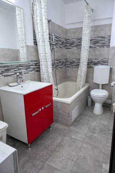 Inchiriez ap. 3 camere decomandat zona Centrala - 5