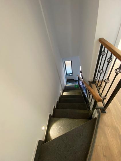 Casa Tip Duplex 5 camere 4 bai - Mutare Imediata - - 24