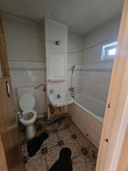 Apartament 2 camere, et. 3, decomandat, vis a vis de Kaufland Vest - 1