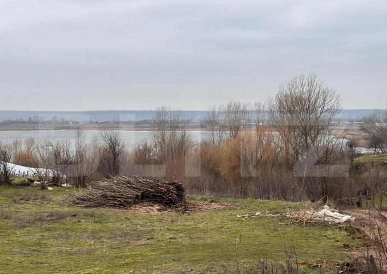 ????? Teren intravilan 2142 mp vedere lac Geormane - 1