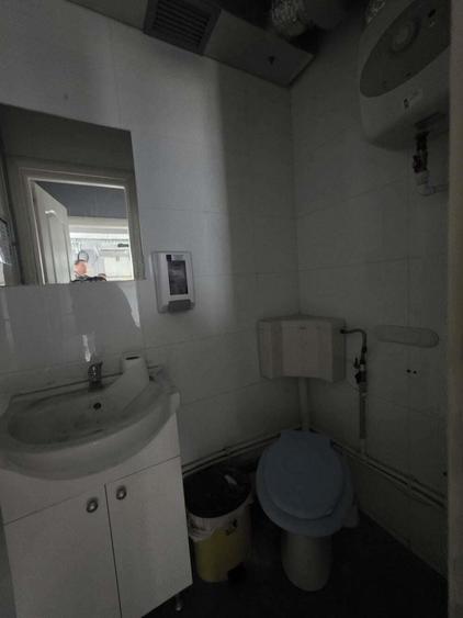 Zona Metrou Dimitrie Leonida spatiu 100 mp vizibilitate buna - 9