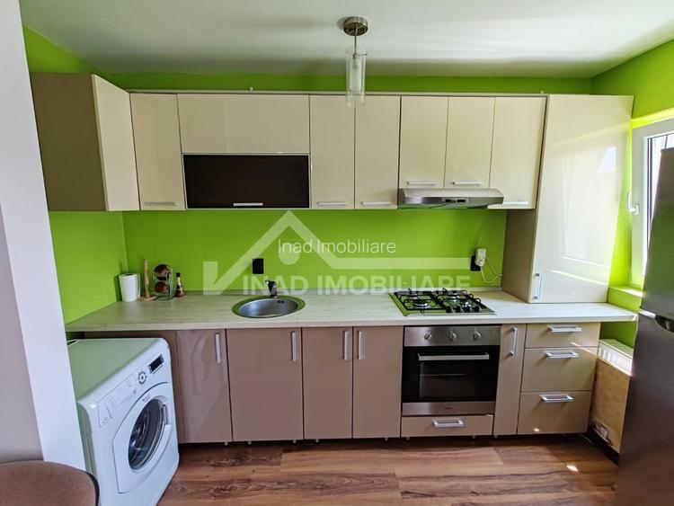Apartament 2 camere, mobilat complet, parcare, zona strazii Eroilor Apartament 2 camere, mobilat complet, parcare, zona strazii Eroilor