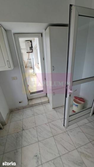 Apartament pe bd Decebal, stradal, - 9