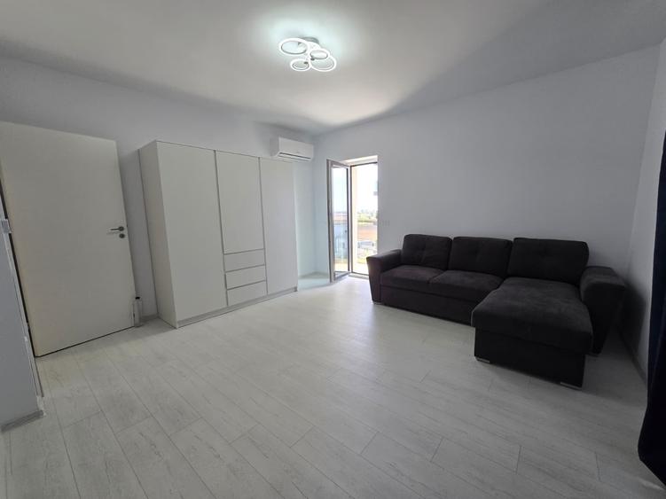 Apartament cu 2 camere decomandat în Metalurgiei