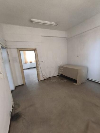 CLADIRE BIROURI\\ULTRACENTRAL - 8