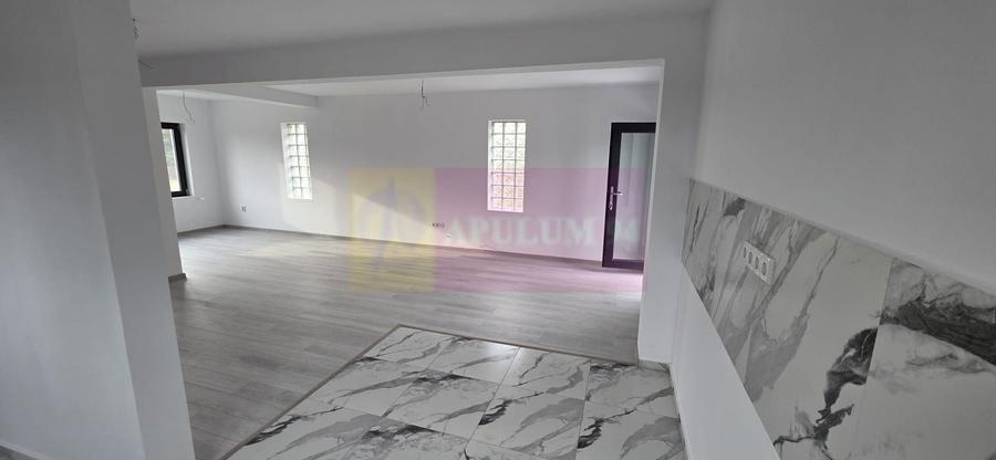 Vila de vanzare cu 4 camere in Brebu - 22