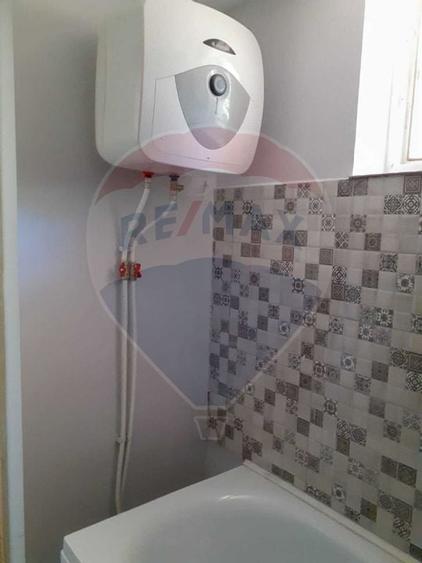 Casă individuală cu teren de 3.414 mp, Comuna Comarna - 12