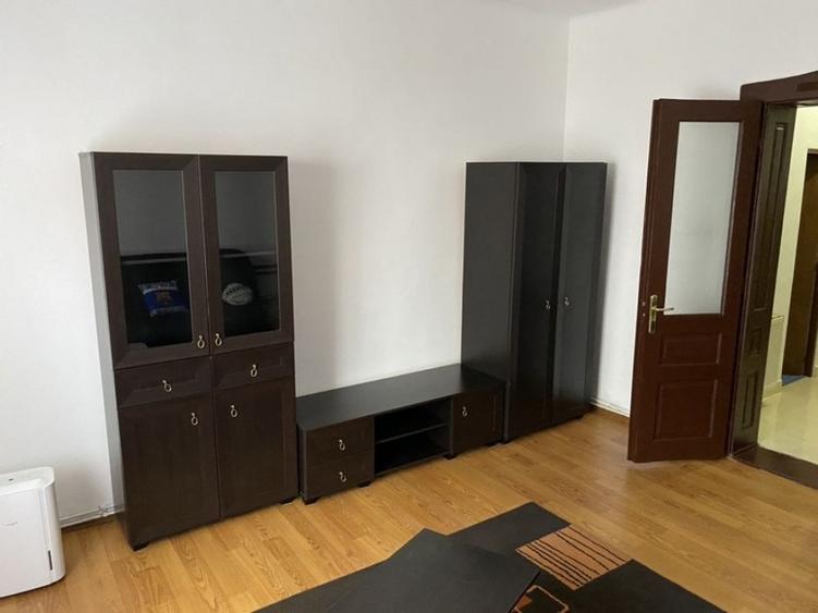 Inchiriere apartament o camera in zona Circumvalatiunii - 2
