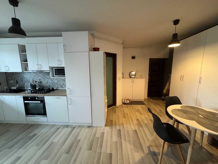 Apartament cu 2 camere decomandat în Bârzești
