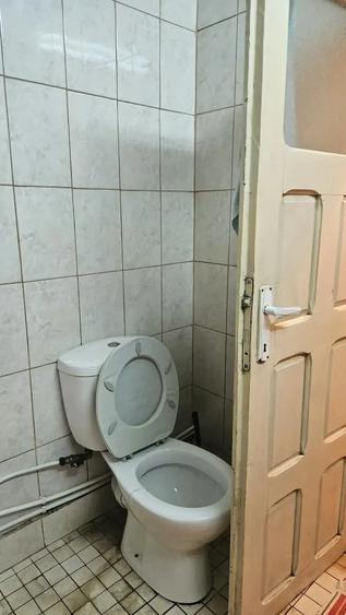 Casă cu 6 camere cu Teren 914 Mp în Poiana Mare
