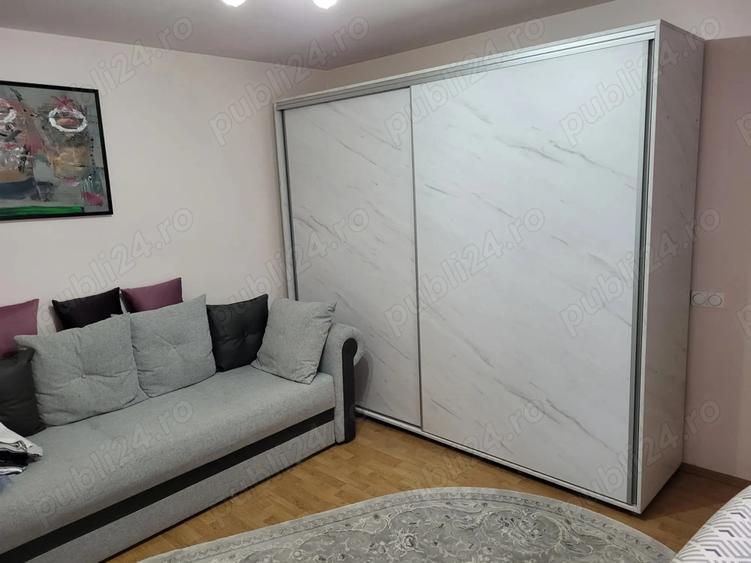 Vand casa cu piscina interioara - 5