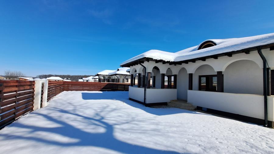 CASA 4 CAMERE CU SUPRAFATA GENEROASA IN  STIL NEOROMANESC - 4