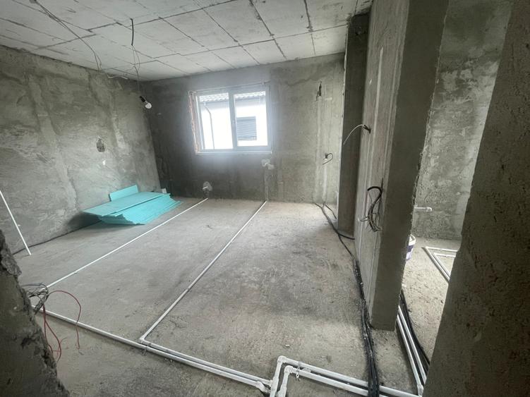 Complex nou 4 case P+1+M.5 cam.Util 175mp.Teren 253mp - 19