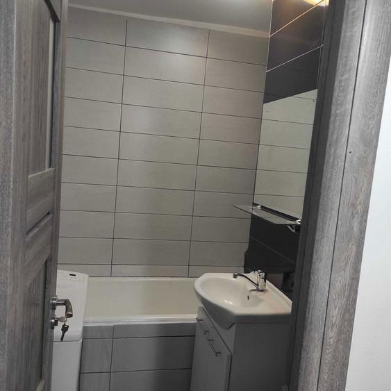 Proprietar garsoniera zona Titan,5/10 - 6