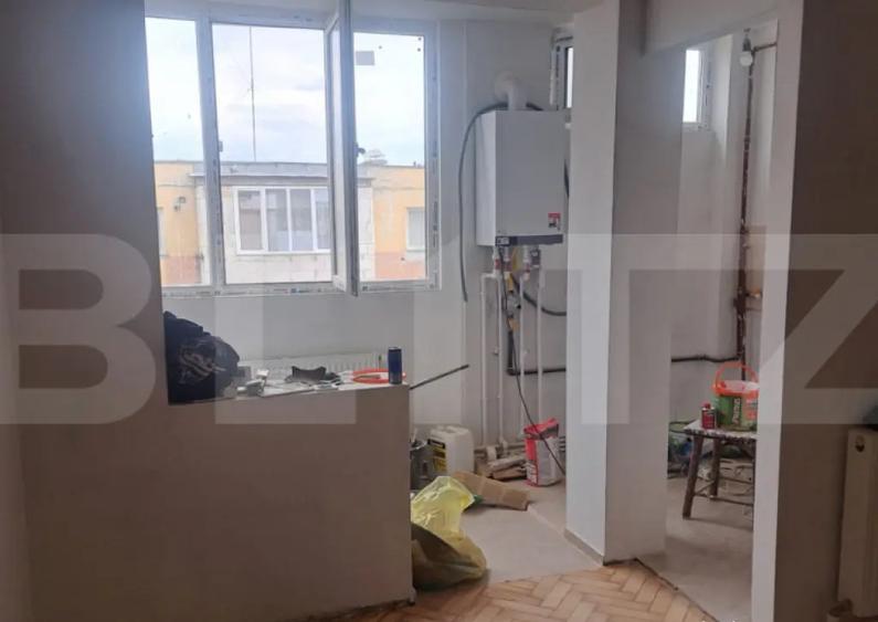 Garsoniera renovata, 30 mp, in zona Materna - 6