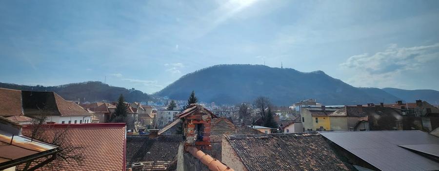 Garsoniera, suprafata 47 mp, mansarda in vila,  mobilata si utilata 15 Noiembrie - 4