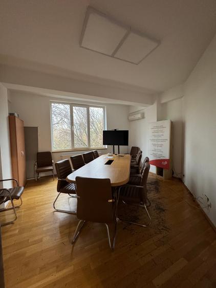 Duplex 350 mp/terasa/sauna/5 dormitoare la inchiriat - 12