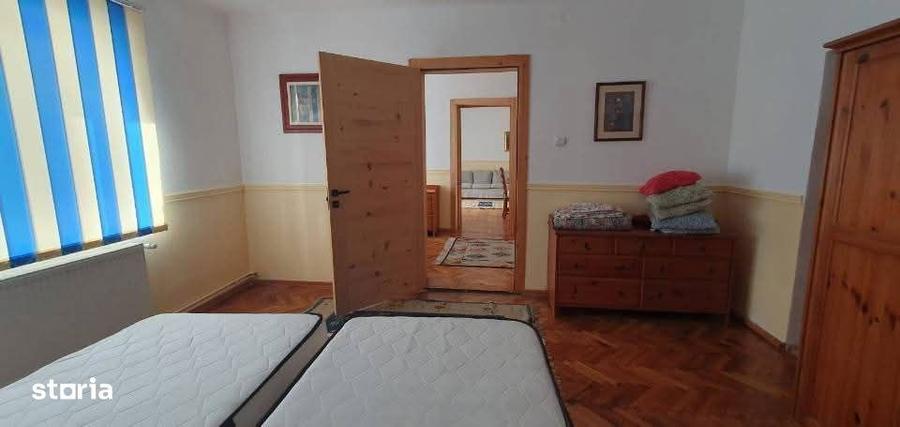 Casa cu suprafata de 140mp si teren 542mp,centrul localitatii Cristian - 9