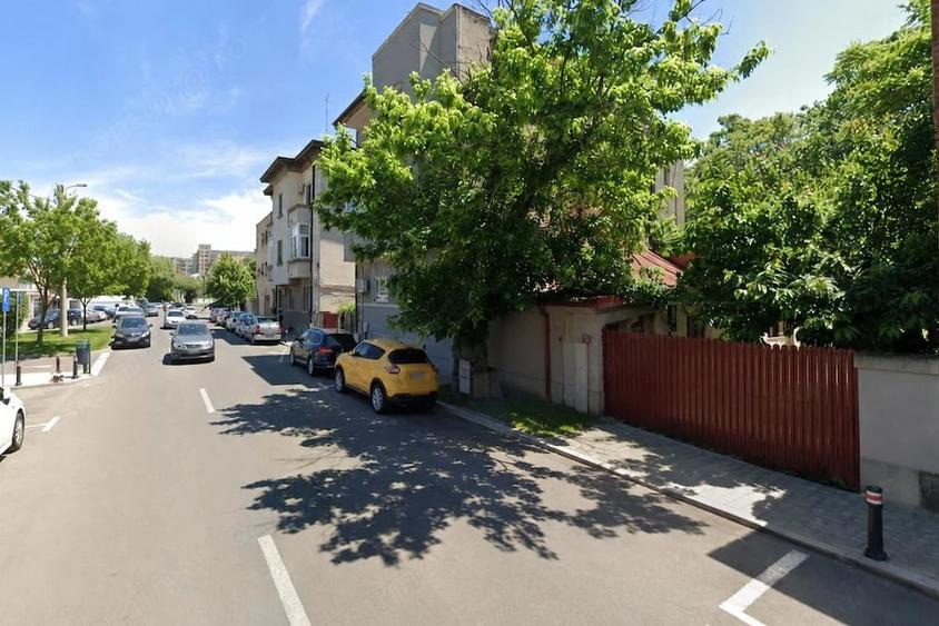 Teren de 443 mp, în Calea Călărașilor