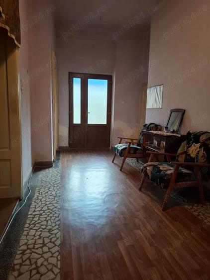 Casa in Ora?tie, zona cu vad - 4