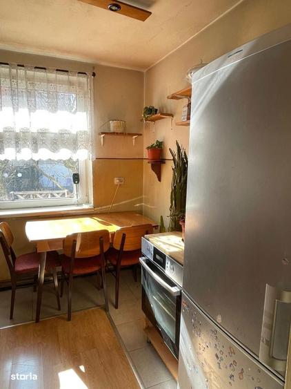 Vand apartament 2 camere zona Lidl, etaj 1 pe Vest + loc parcare - 15