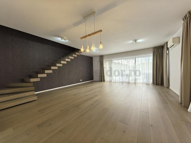 Vilă cu Piscina in Tunari - 4