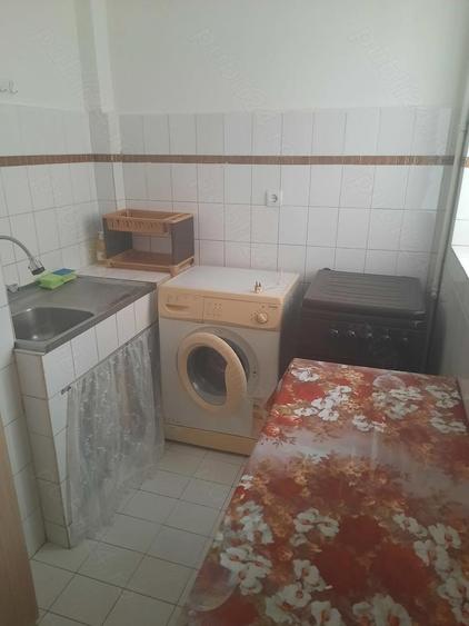 Inchiriez garsoniera - 4