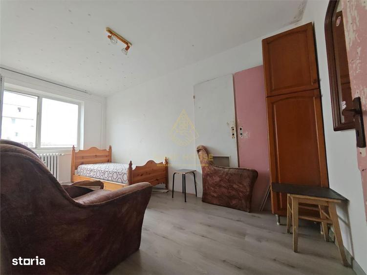 Apartament cu 3 camere de vanzare, zona Milcov - 6