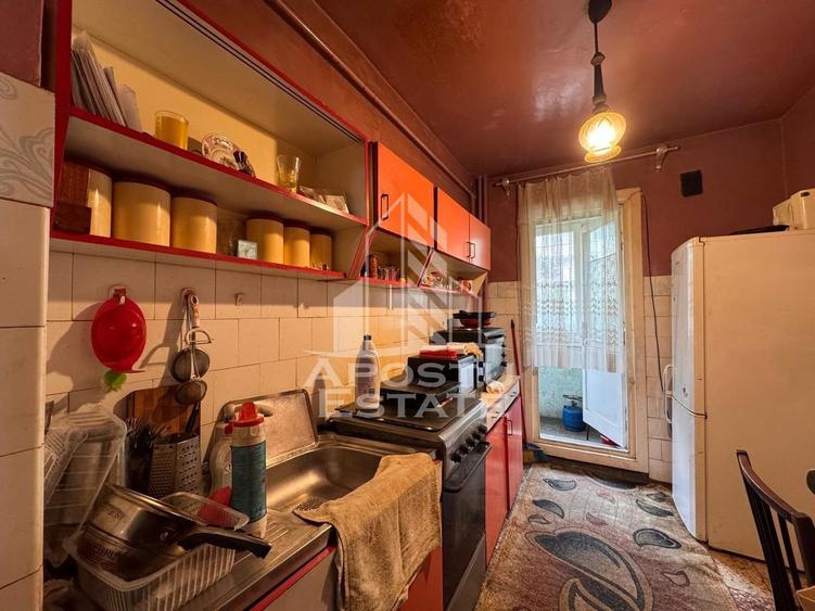 Apartament cu 3 camere, decomandat, zona Dacia - 4