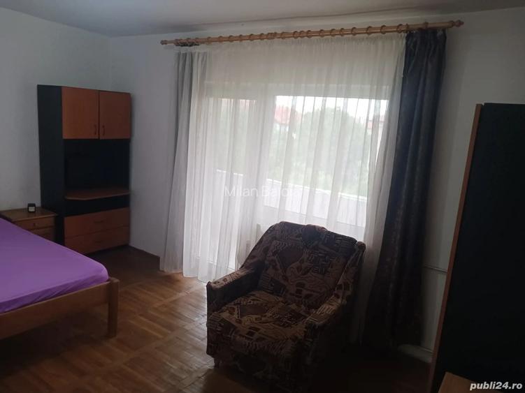 Proprietar inchiriez ap cu o camera decomandat