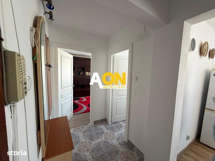 Apartament cu 3 camere în Cetate