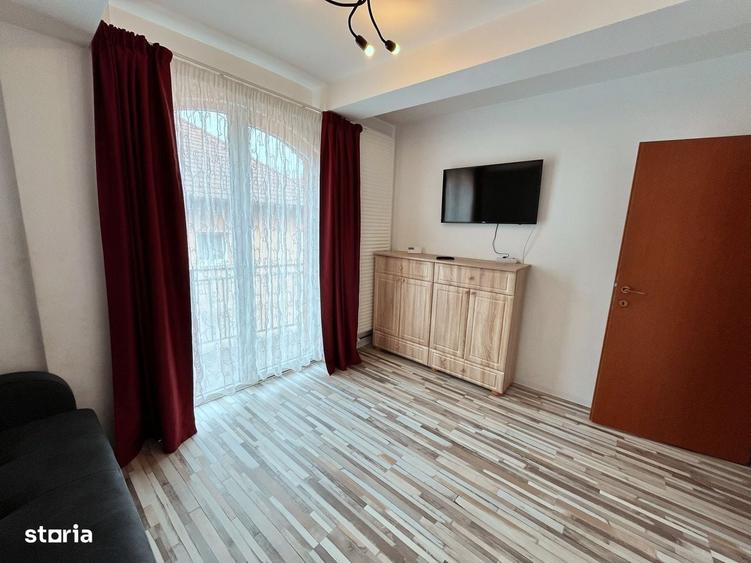 Apartament cu 4 camere decomandat în Andrei Mureșanu
